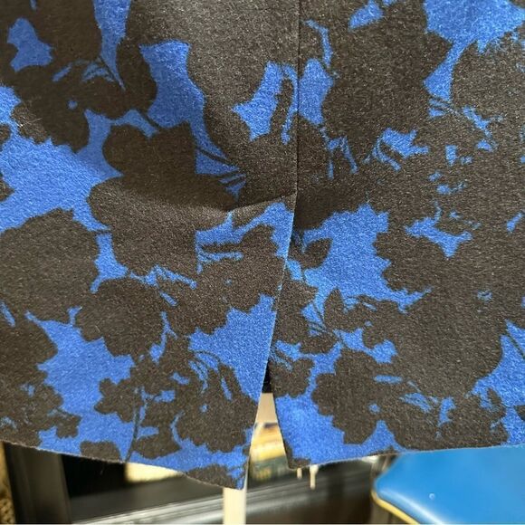 Talbots Blue Floral Wool Mini Skirt Size 10P - Picture 7 of 10